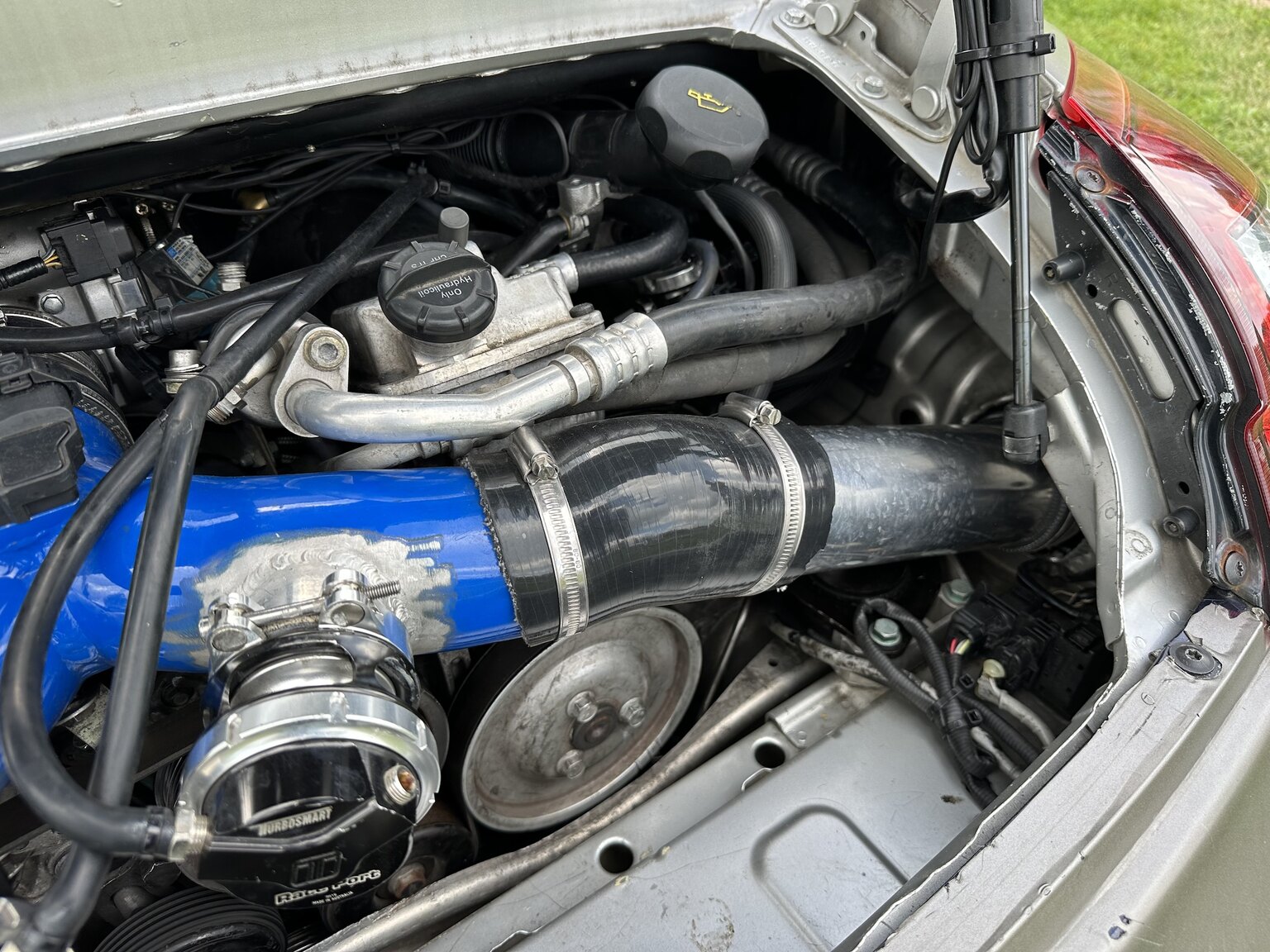 Image of 2002 Porsche 996 Turbo mechanics