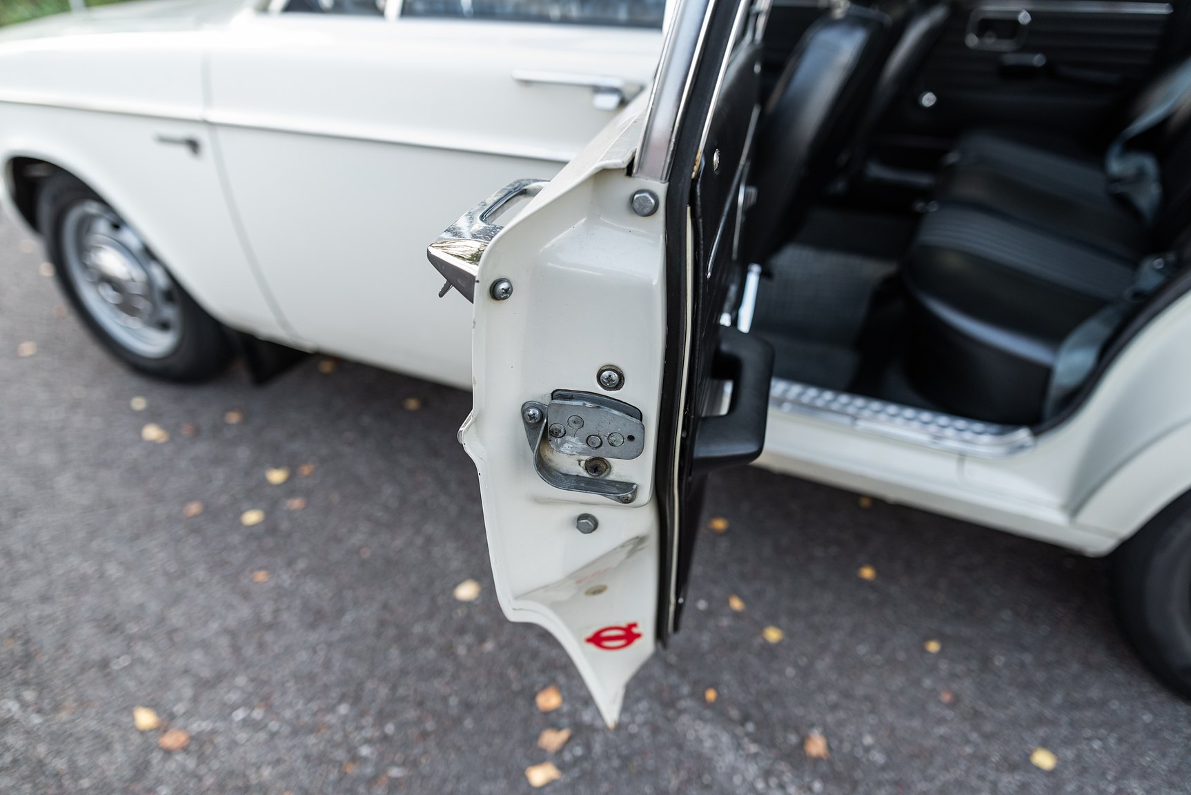 Interior image of 1967 Volvo 144 1.8 