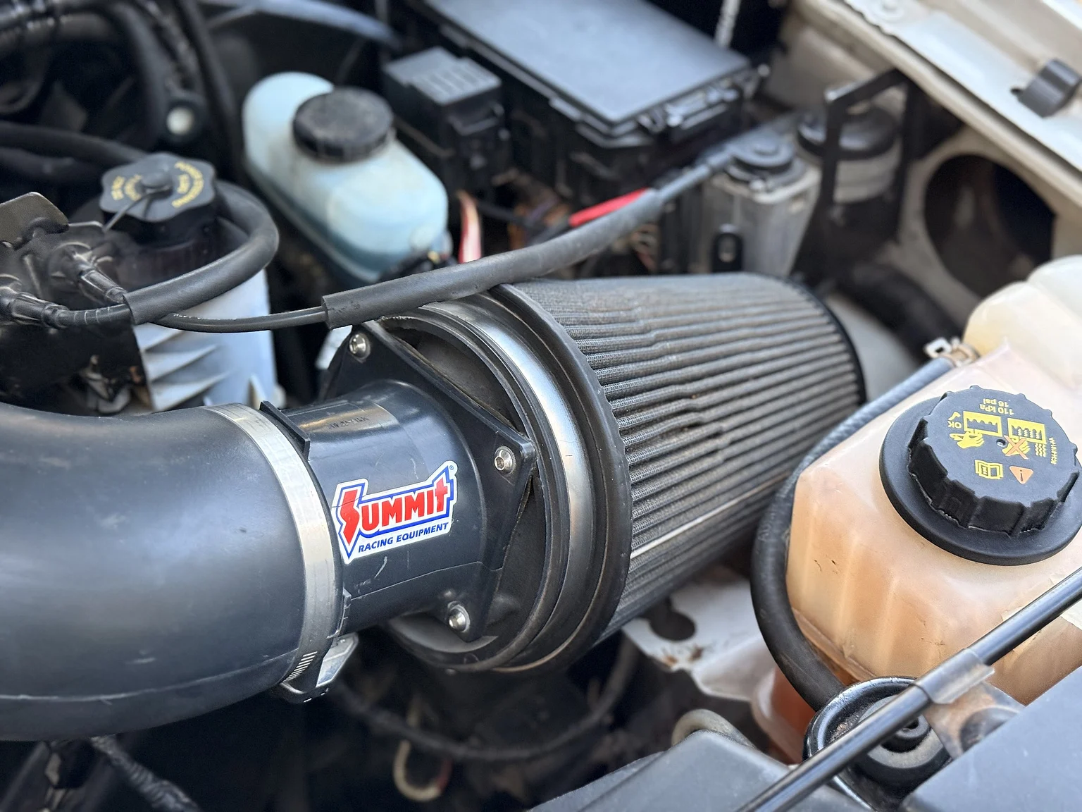 Image of 2002 Ford F 150 Lightning / Kenne Bell mechanics (5)
