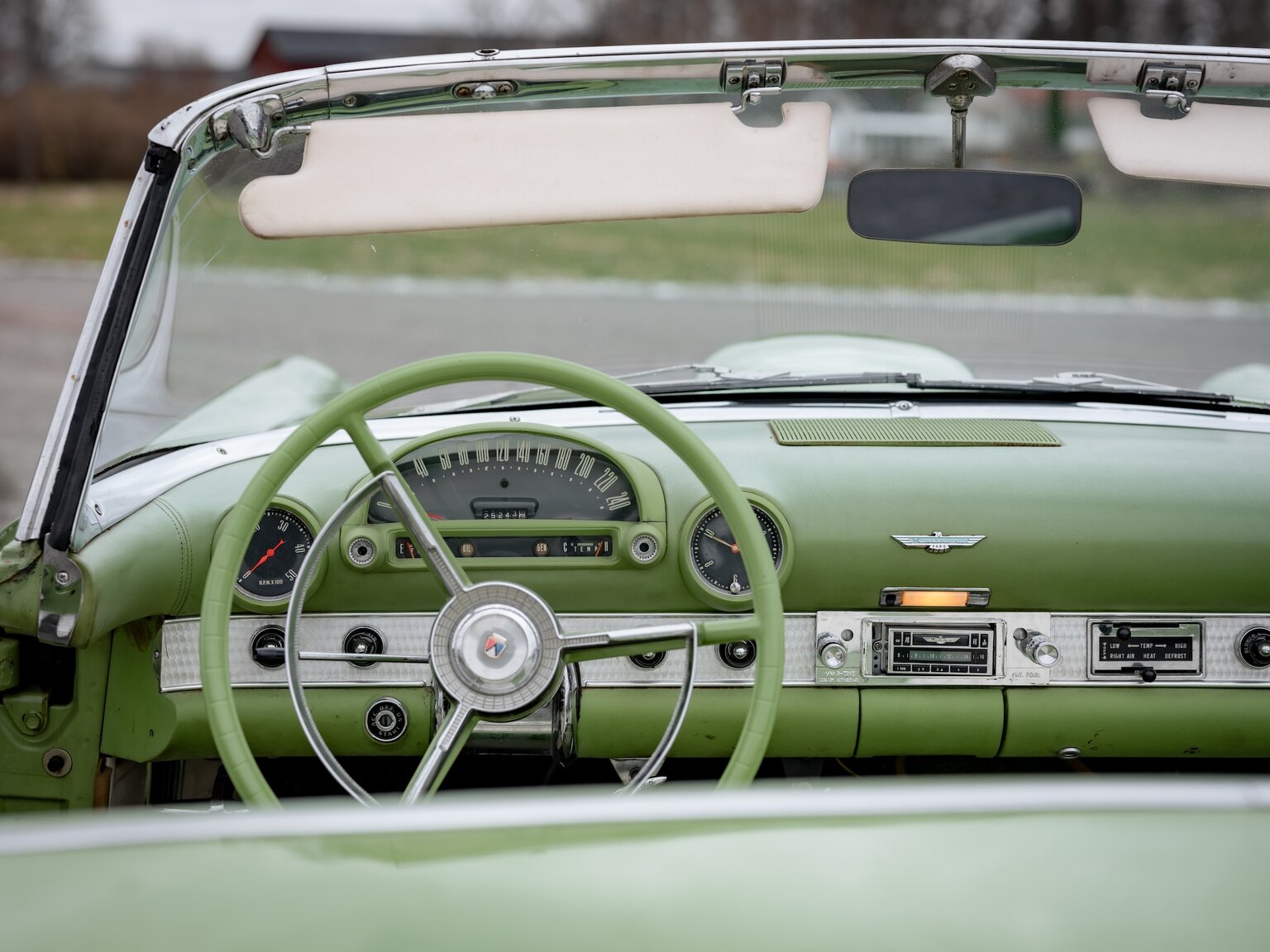Innenraumfoto von 1956 Ford Thunderbird (17)