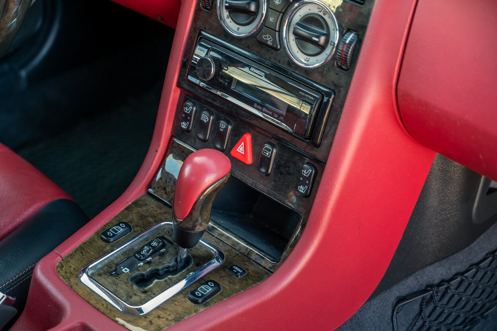 Interiörbild 2001 Mercedes-Benz SLK 320