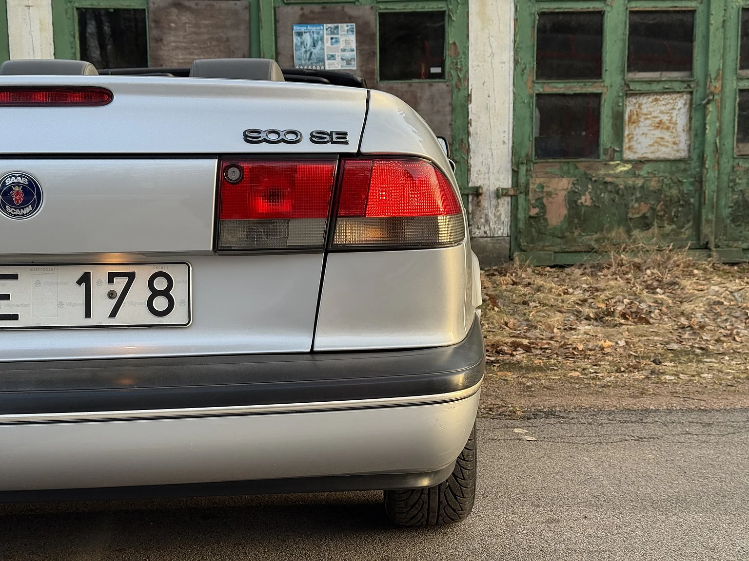 Exteriörbild på 1996 SAAB 900 Turbo Convertible (35)