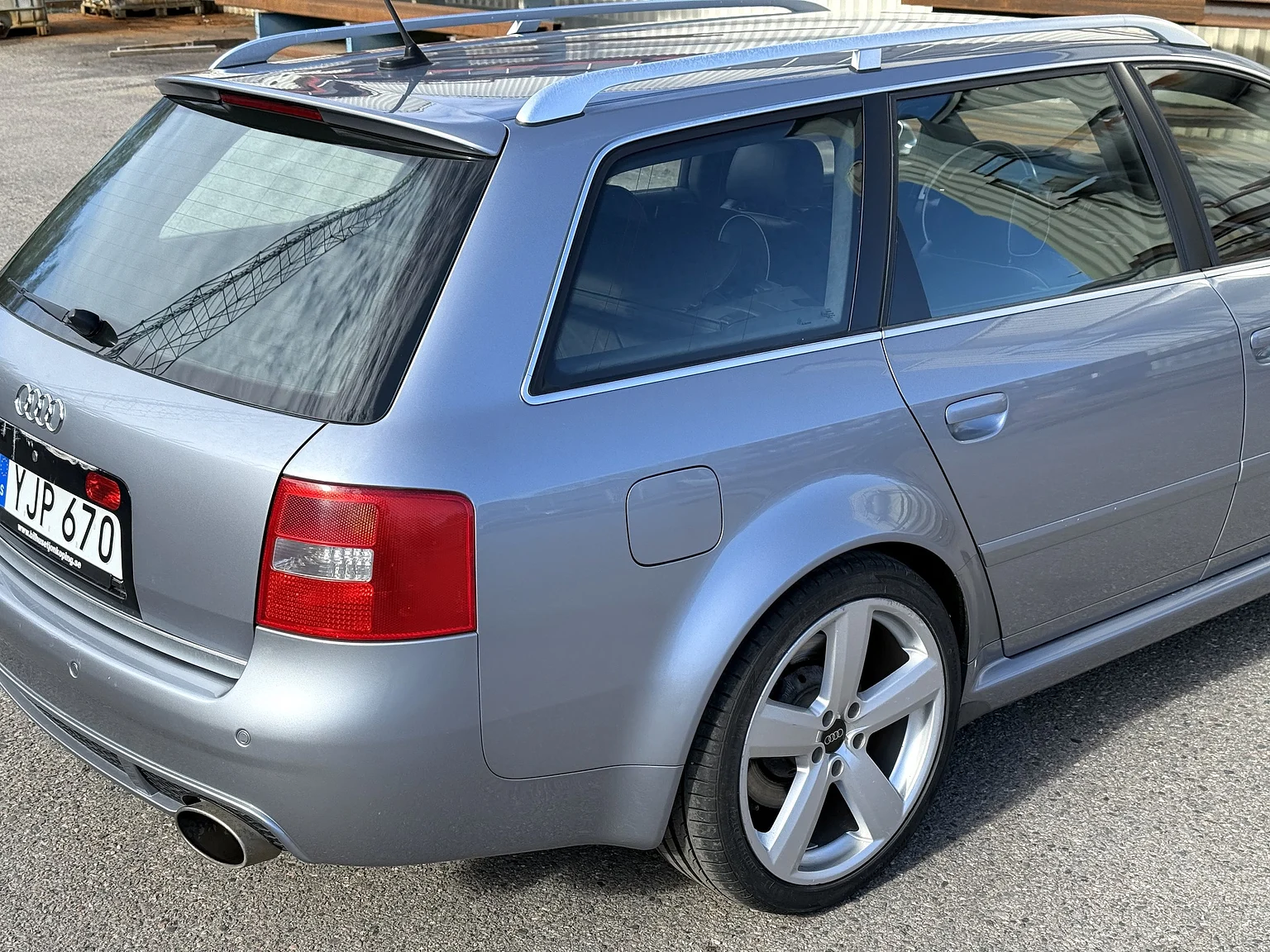 Aussenfoto 2002 Audi RS 6 Avant (17)