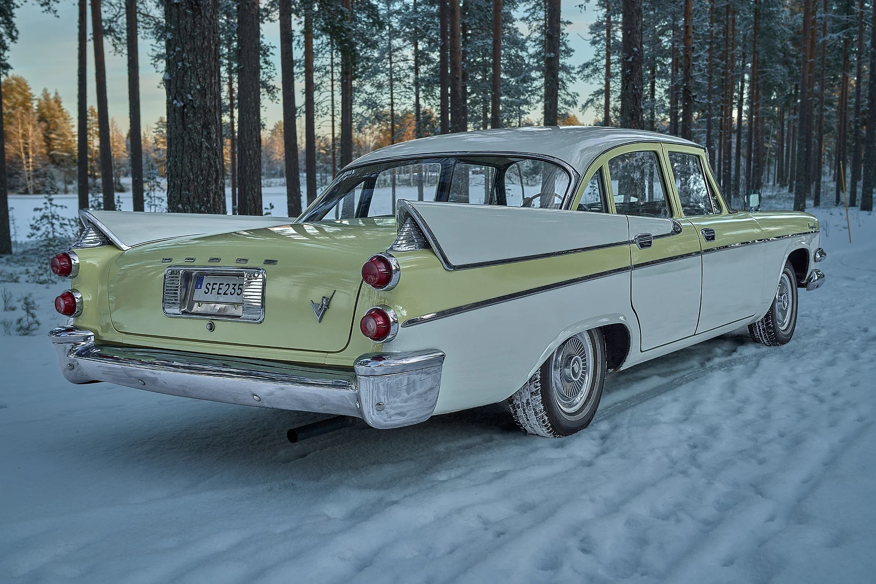 Aussenfoto 1957 Dodge Royal (67)