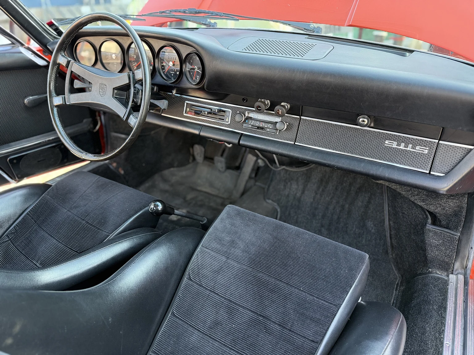 Innenraumfoto von 1971 Porsche 911 S  (25)