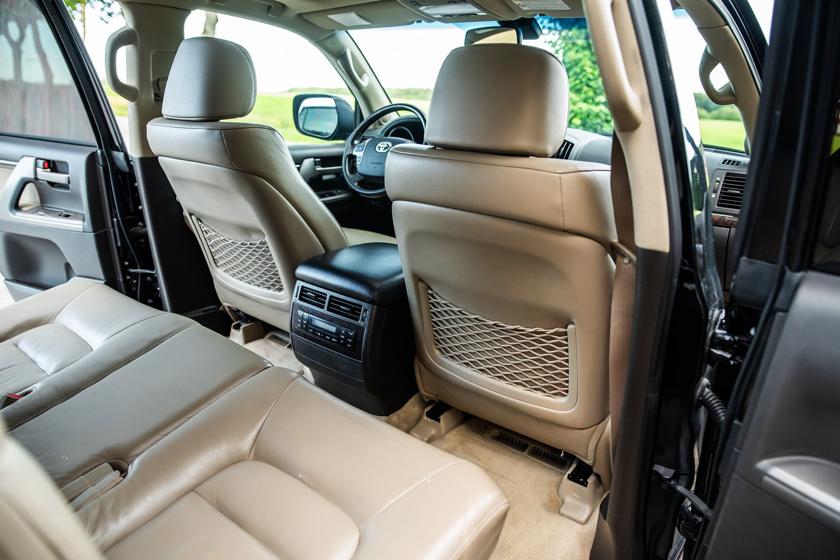 Interior image of 2008 Toyota Land Cruiser 4.5 4WD V8