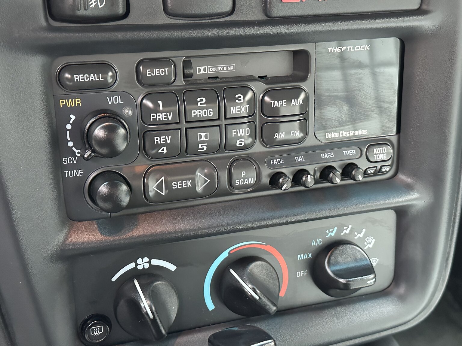 Innenraumfoto von 1997 Chevrolet Camaro Z28 30th Anniversary