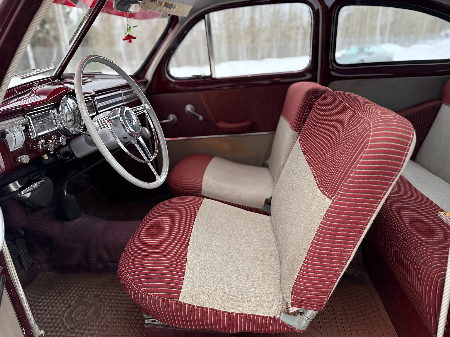 Interiörbild 1953 Volvo PV444ES (2)