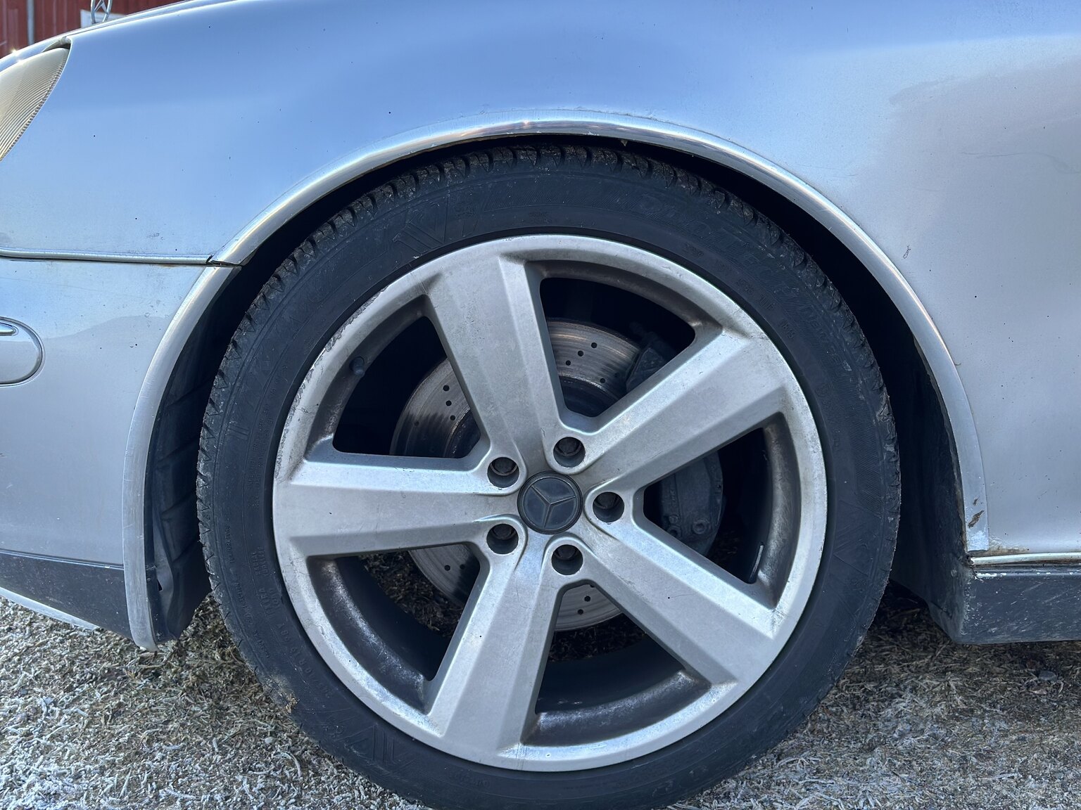 Exterior image of 1999 Mercedes-Benz S 500 L