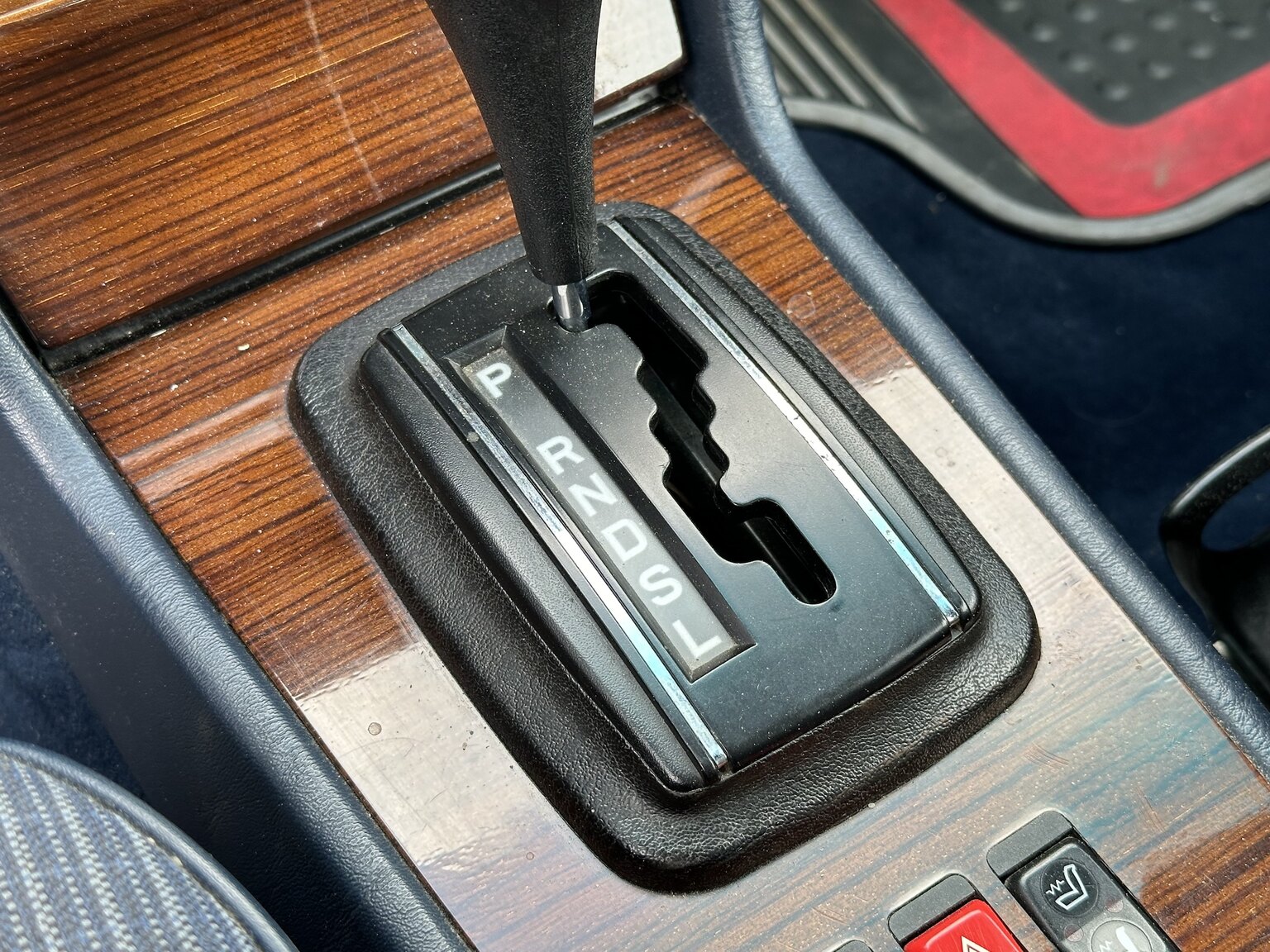 Interiörbild 1984 Mercedes-Benz 230 CE