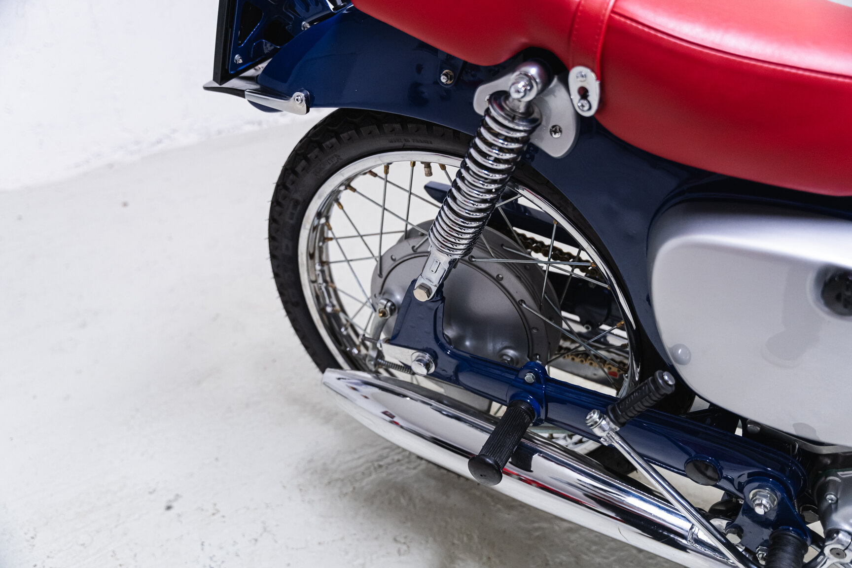 Exterior image of 1964 Honda CB92