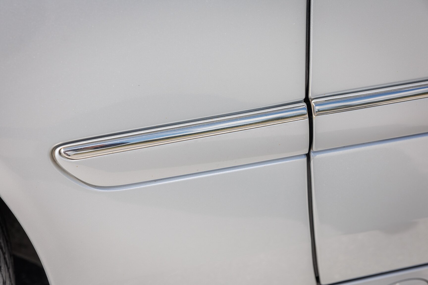 Exterior image of 2000 Mercedes-Benz CL600