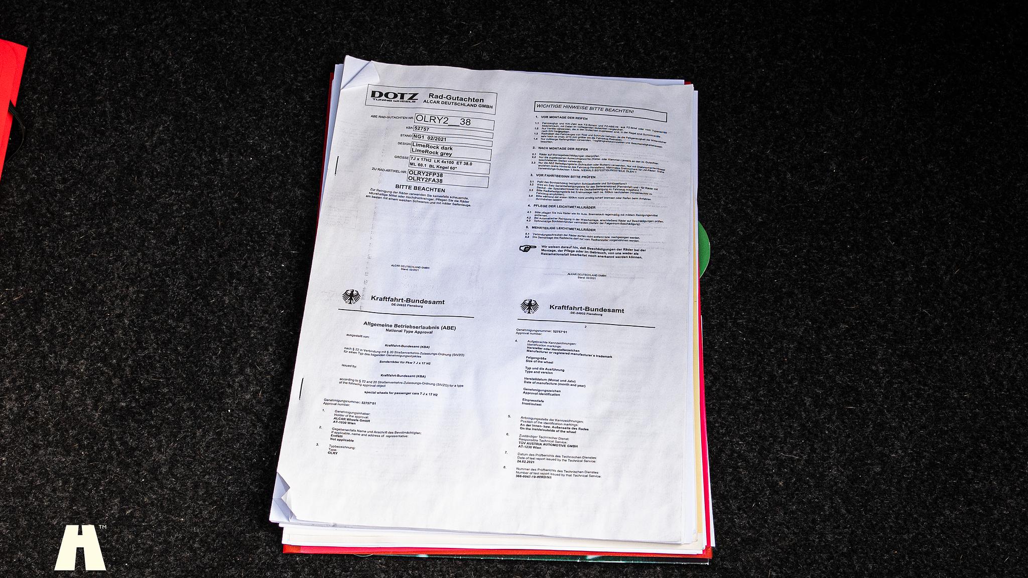 Documentation for 2016 Abarth 595 Competizione (10)