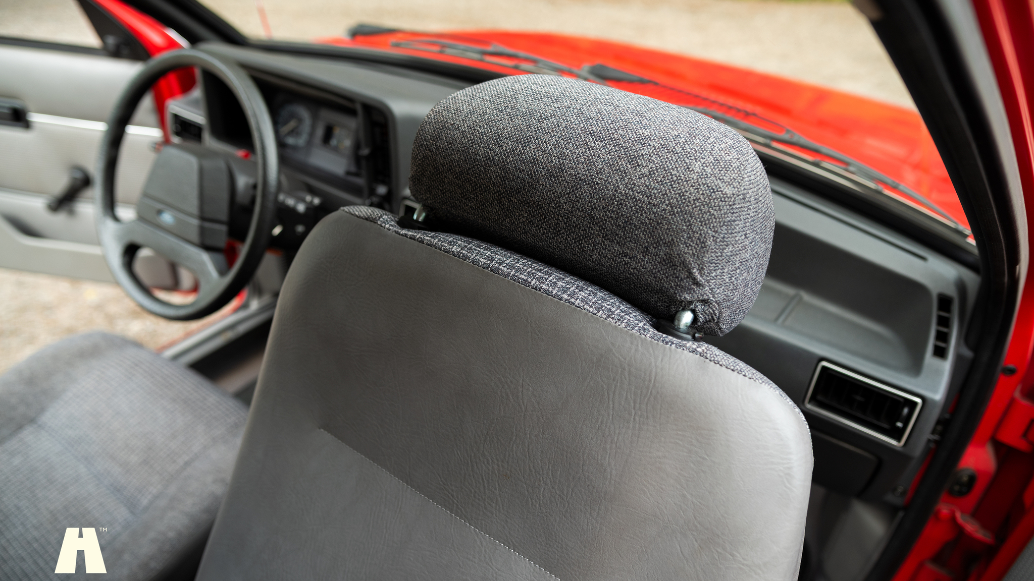 Interior image of 1986 Ford Escort 1.6 Hatchback 3-door  (44)
