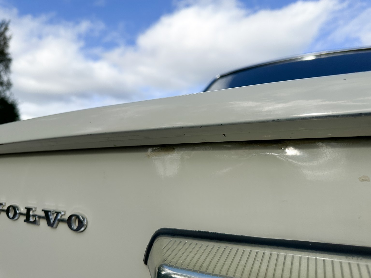 Exterior image of 1967 Volvo 144 1.8 