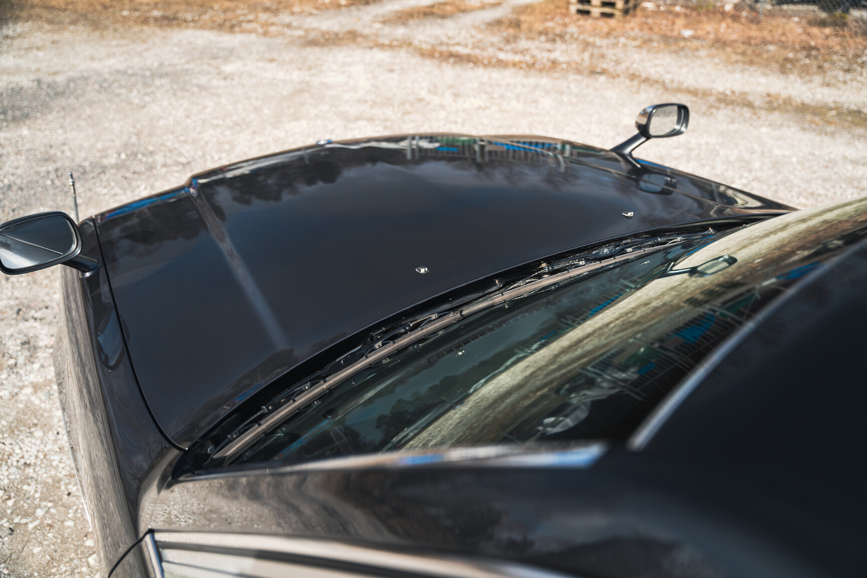 Exterior image of 2000 Toyota Century