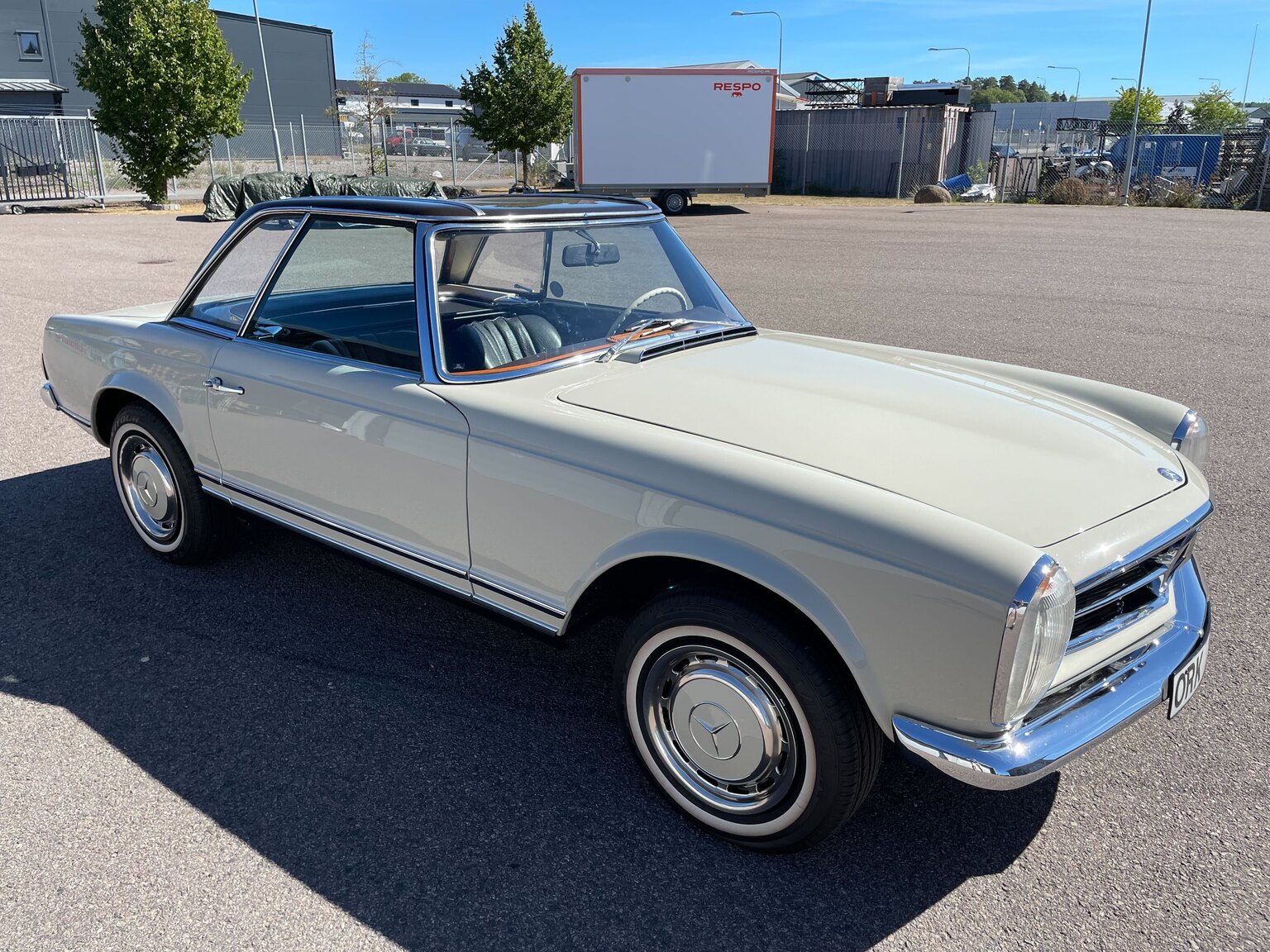 Aussenfoto 1968 Mercedes Benz SL 280 Pagoda