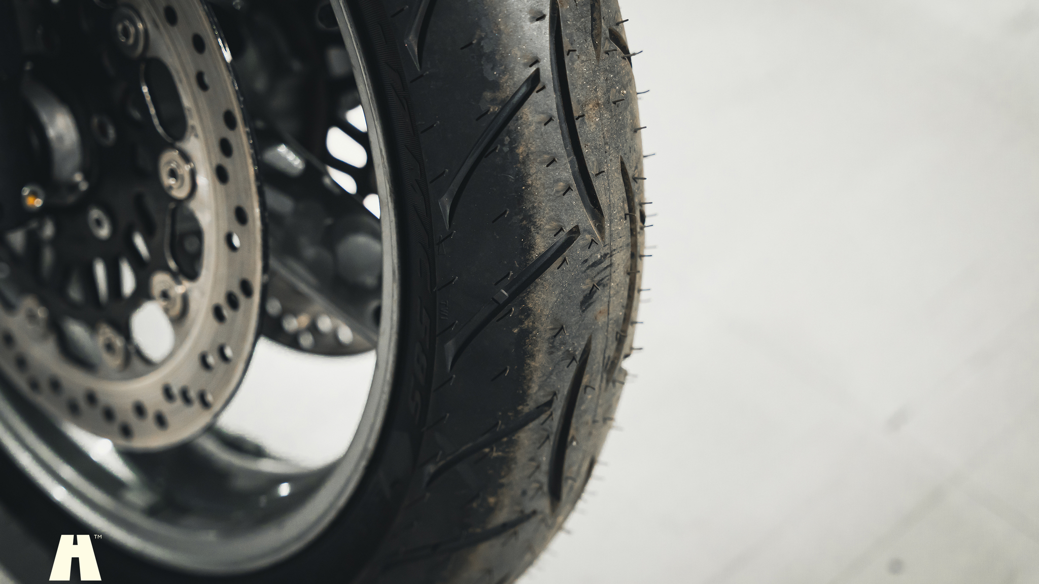 Exteriörbild på 2001 Triumph Speed Triple (44)