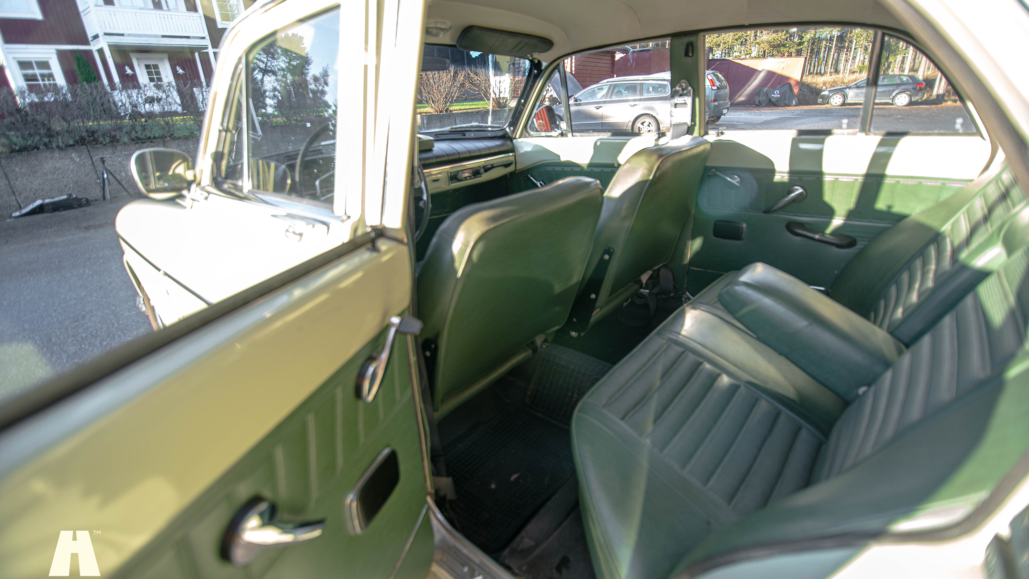 Interiörbild 1966 Volvo Amazon Sport