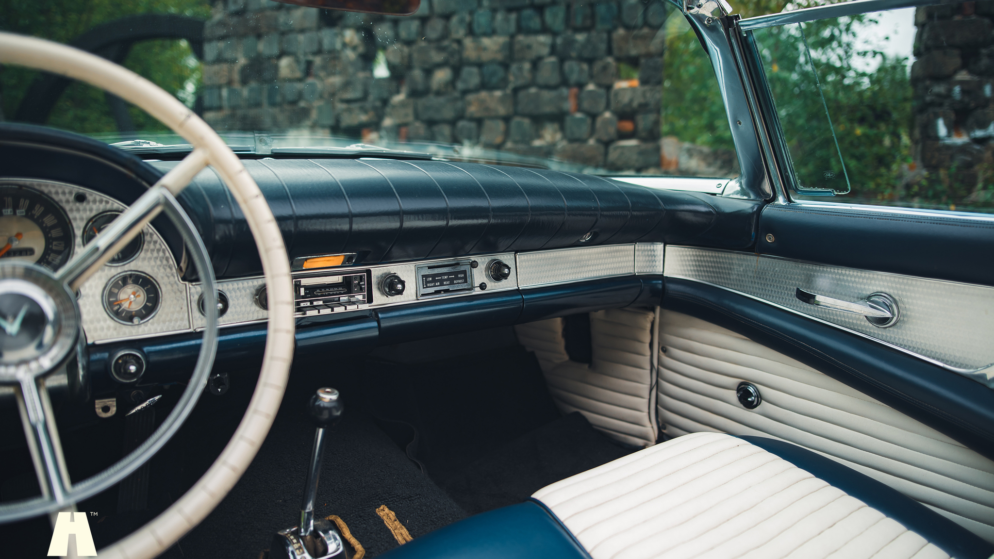 Interiörbild 1957 Ford Thunderbird D-Code