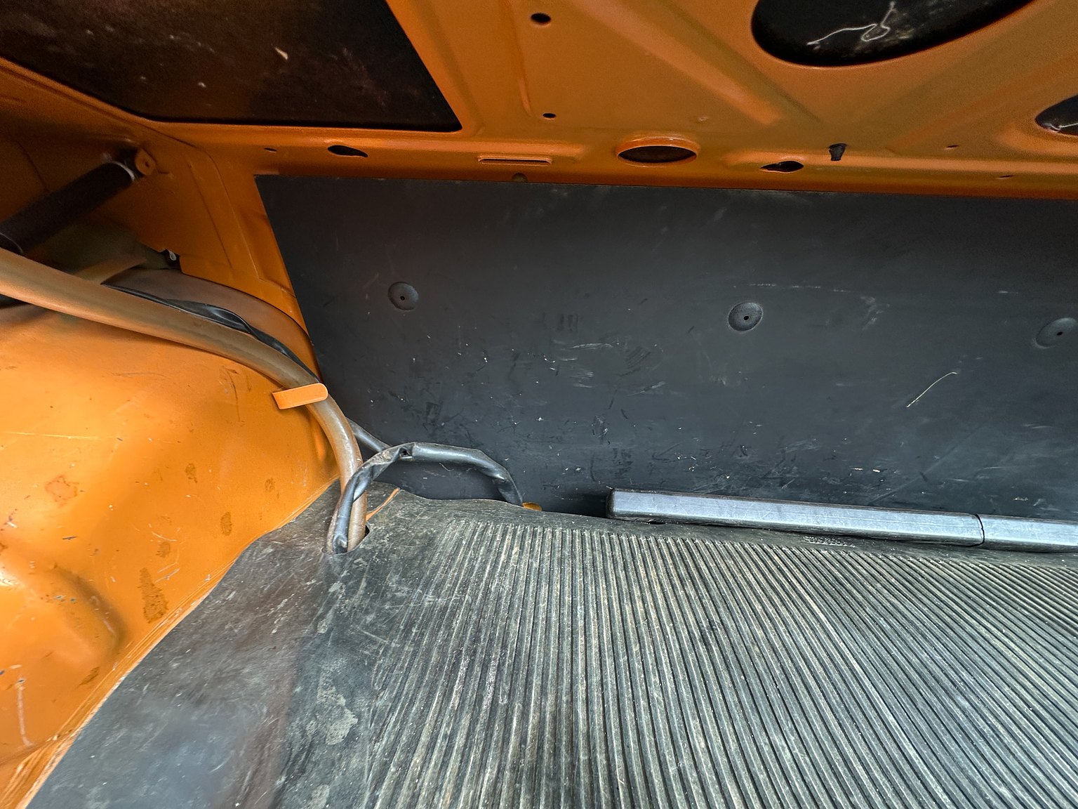 Interiörbild 1974 Volvo 142 2.0