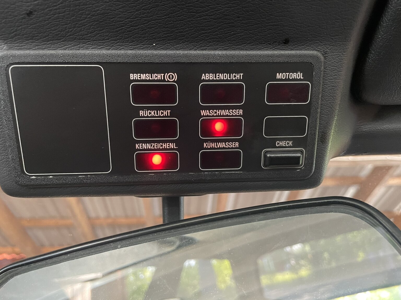 Innenraumfoto von 1987 BMW 320i