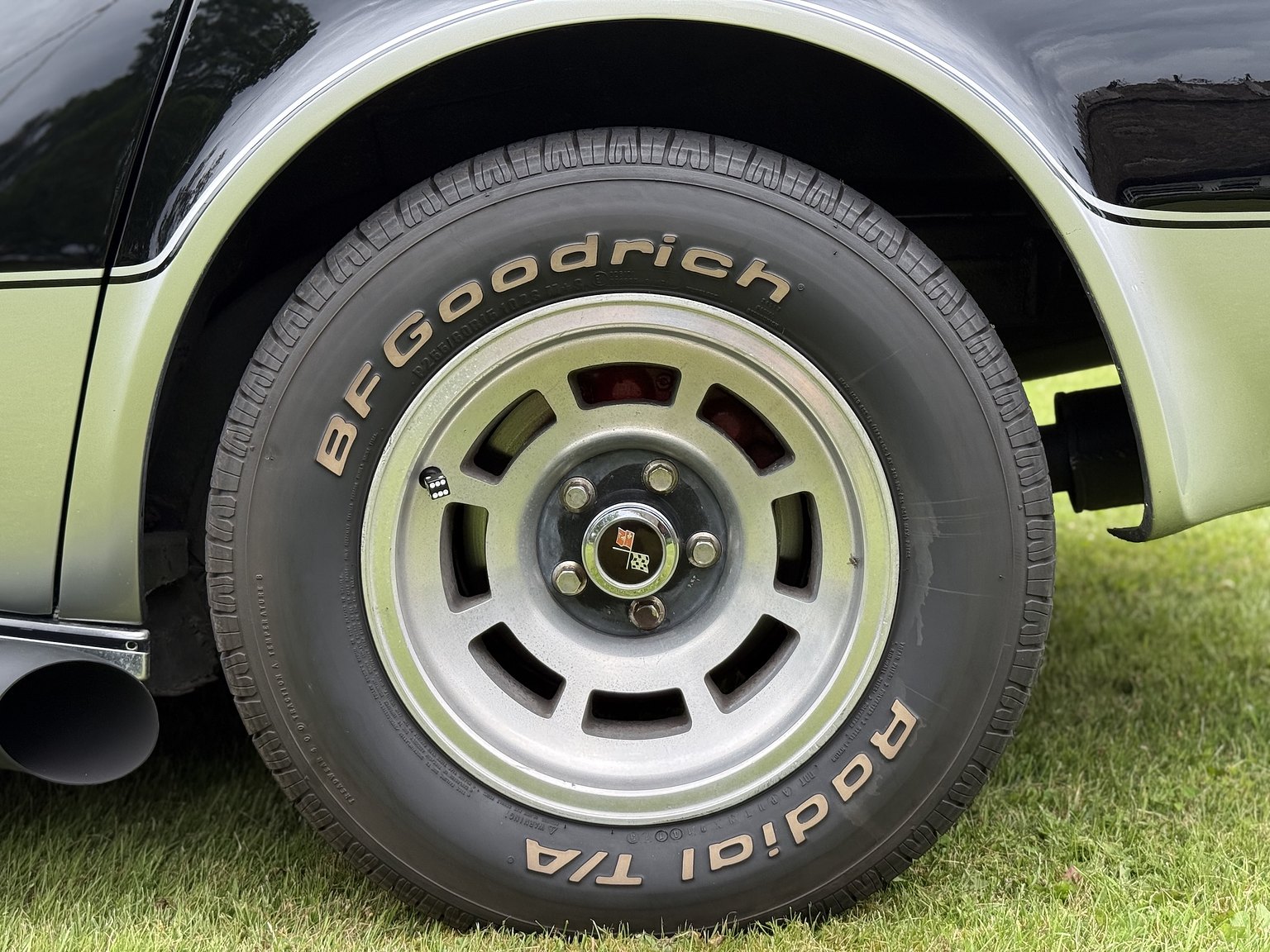Exterior image of 1973 Chevrolet Corvette Stingray