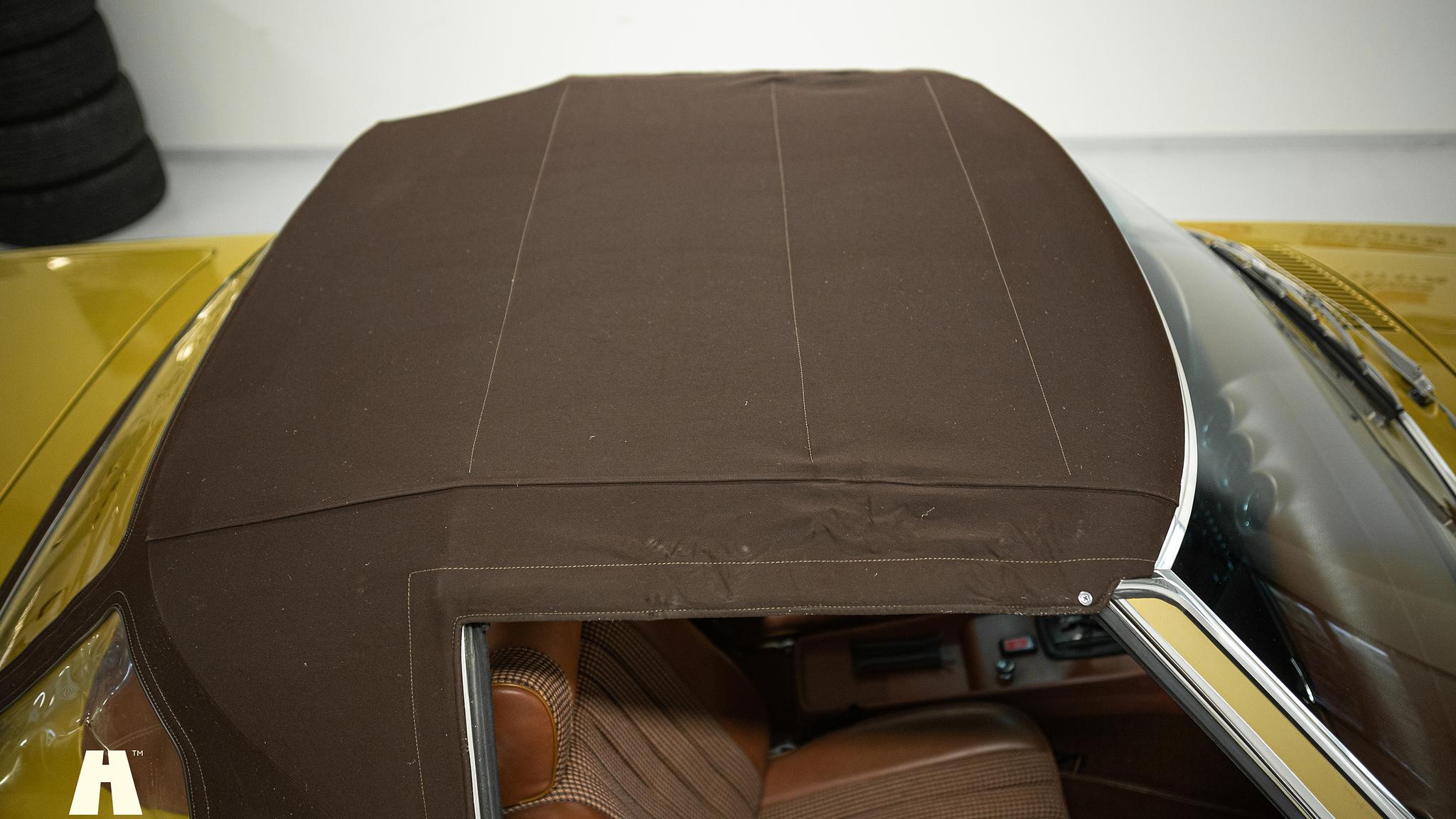 Exterior image of 1975 Mercedes SL 350