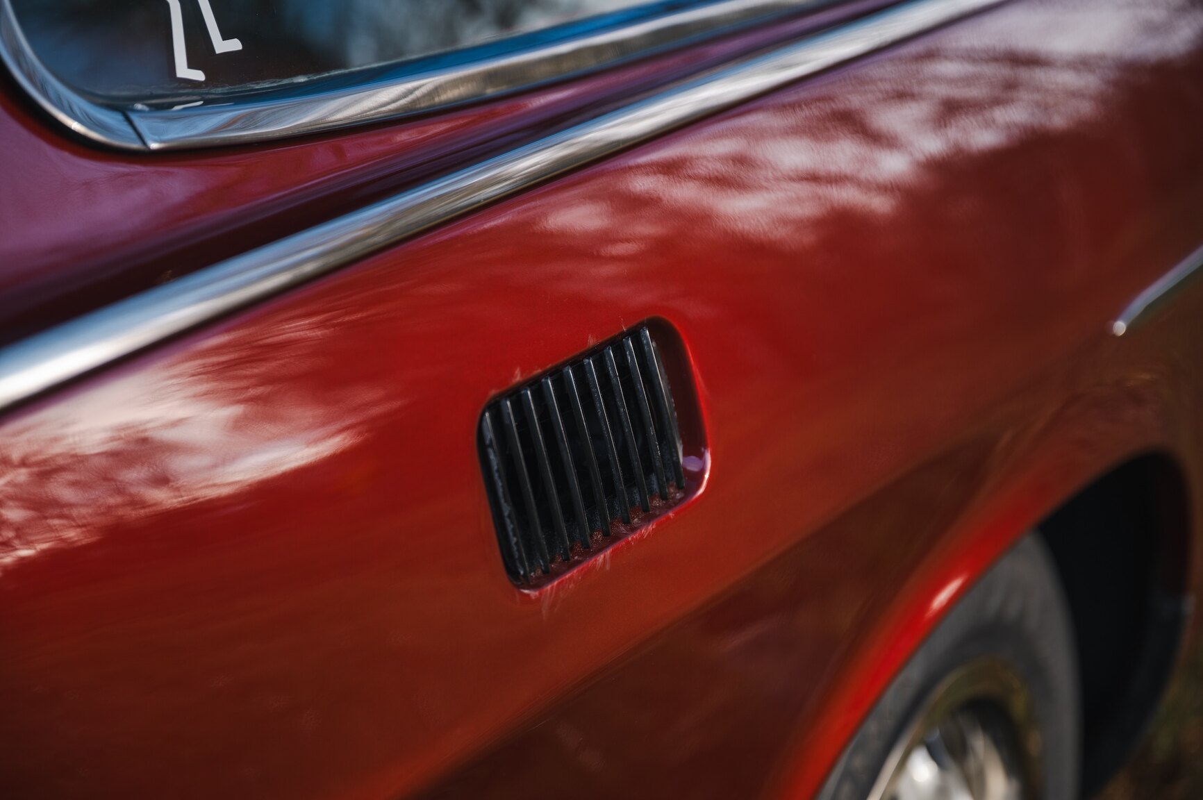 Exterior image of 1972 Volvo 1800 ES