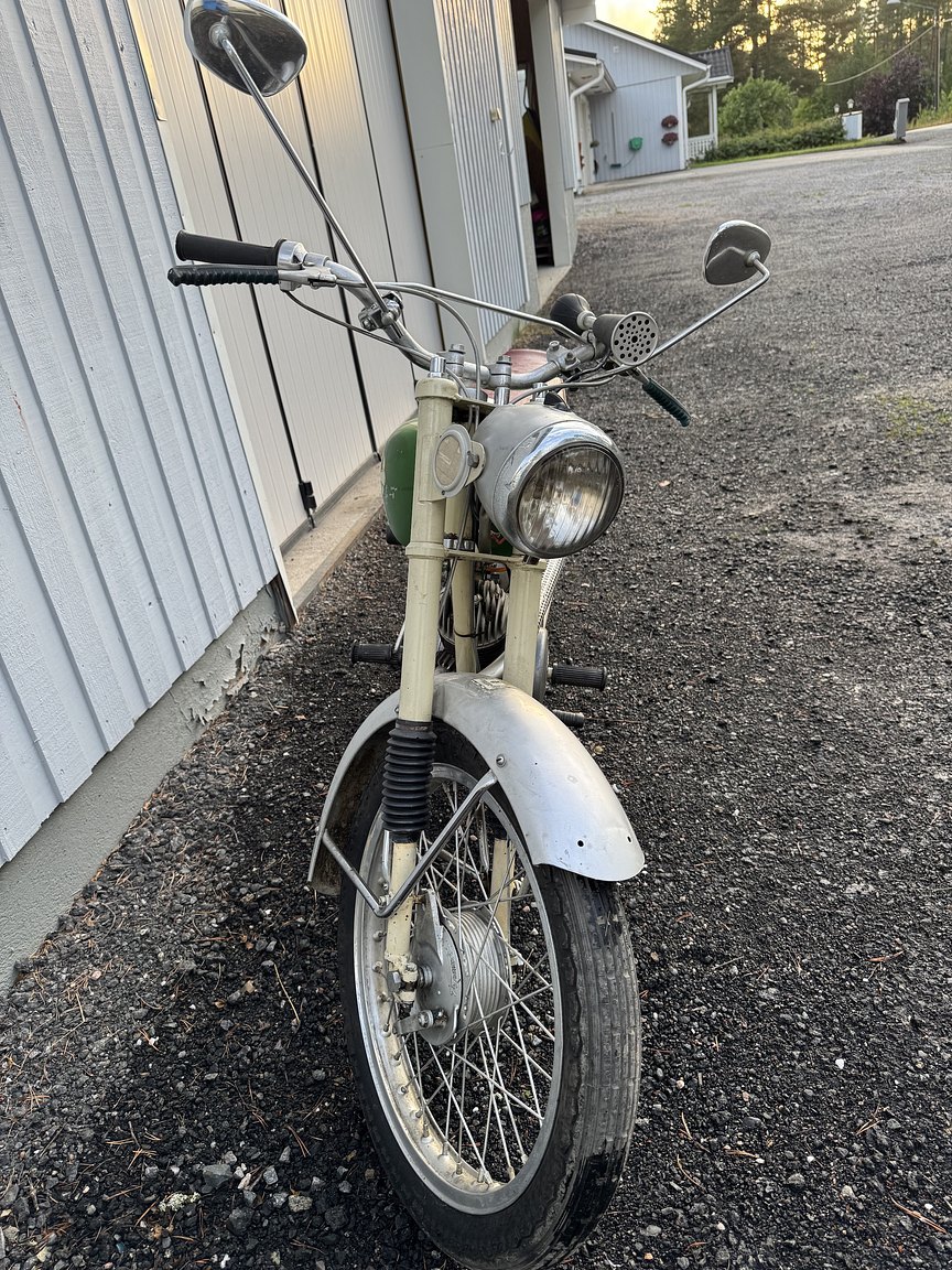 Exterior image of 1954 Svalan 19 Sport