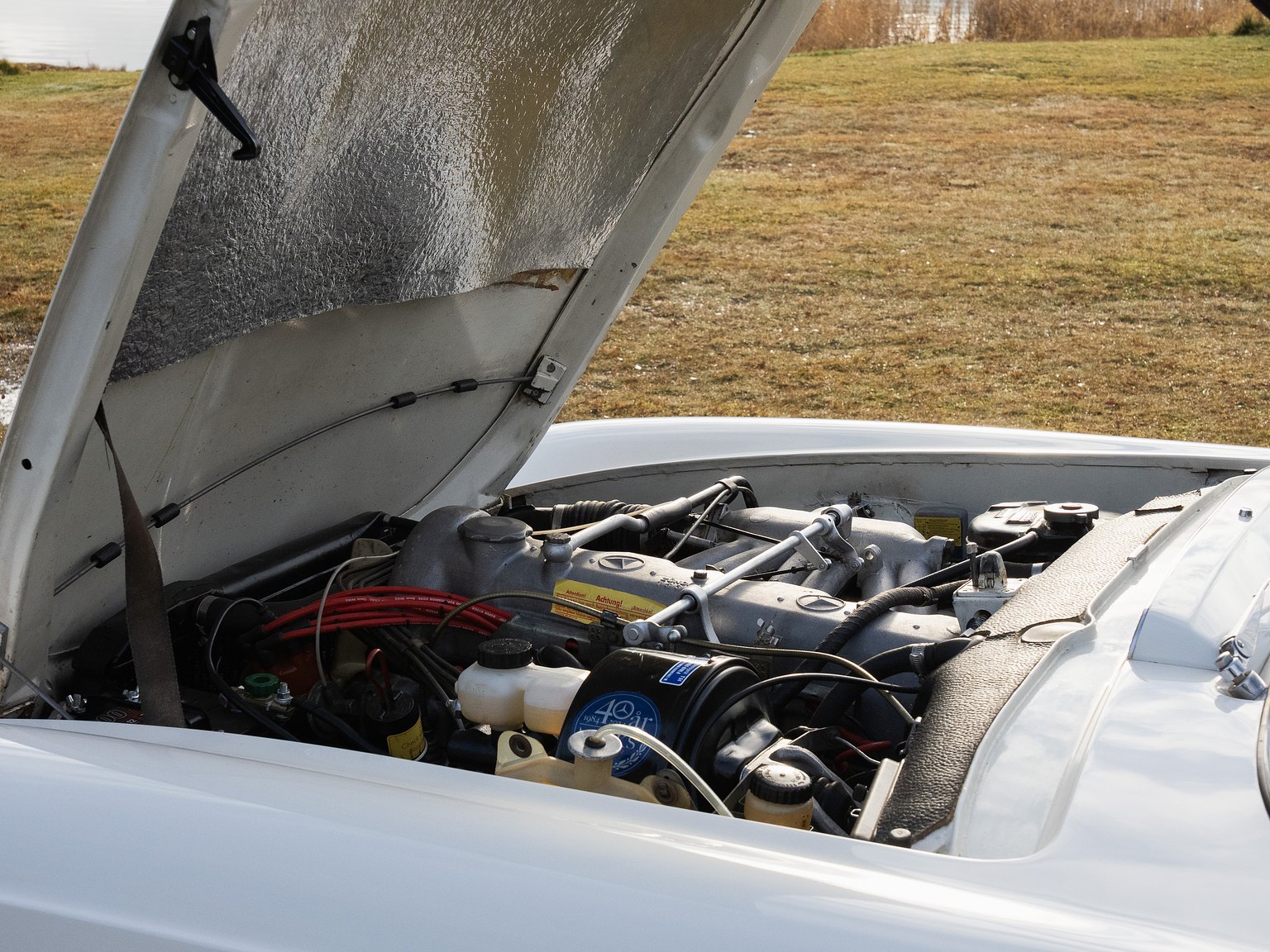 Image of 1966 Mercedes-Benz 230 SL "Pagoda" mechanics