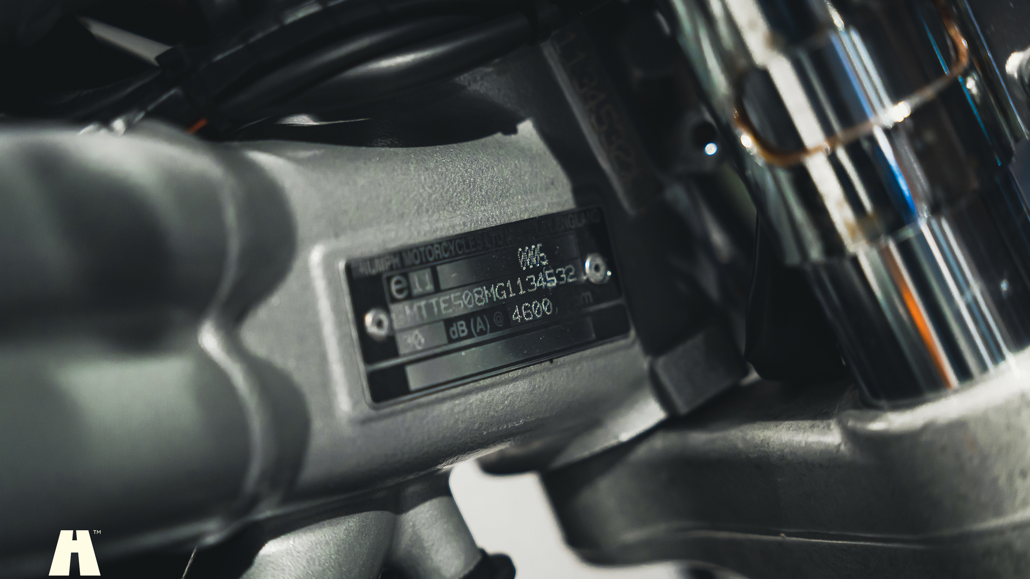 Exterior image of 2001 Triumph Speed Triple (77)