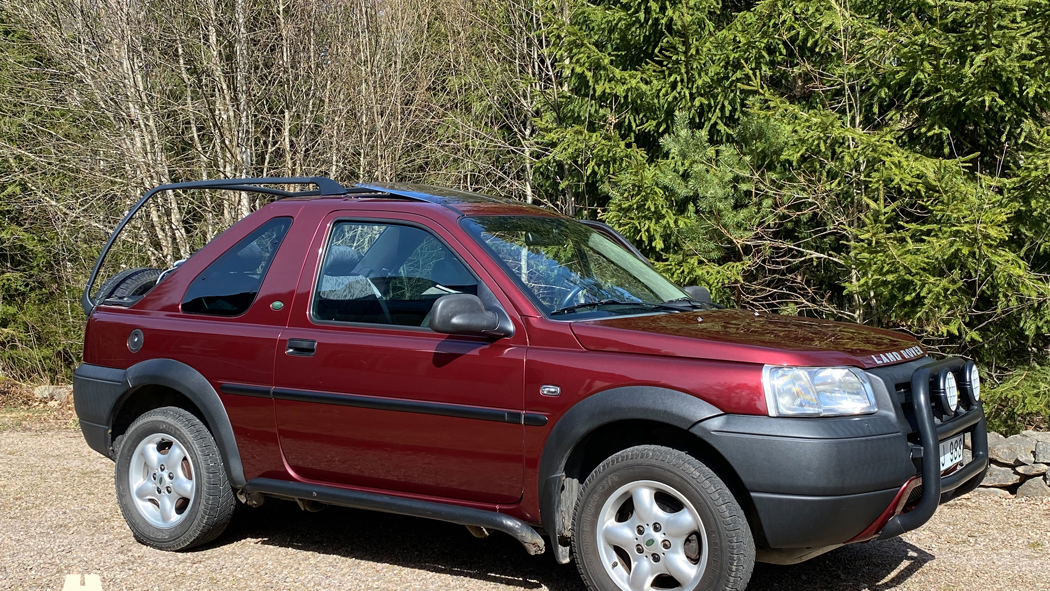 Exterior image of 2002 Land Rover Freelander TD4 3d