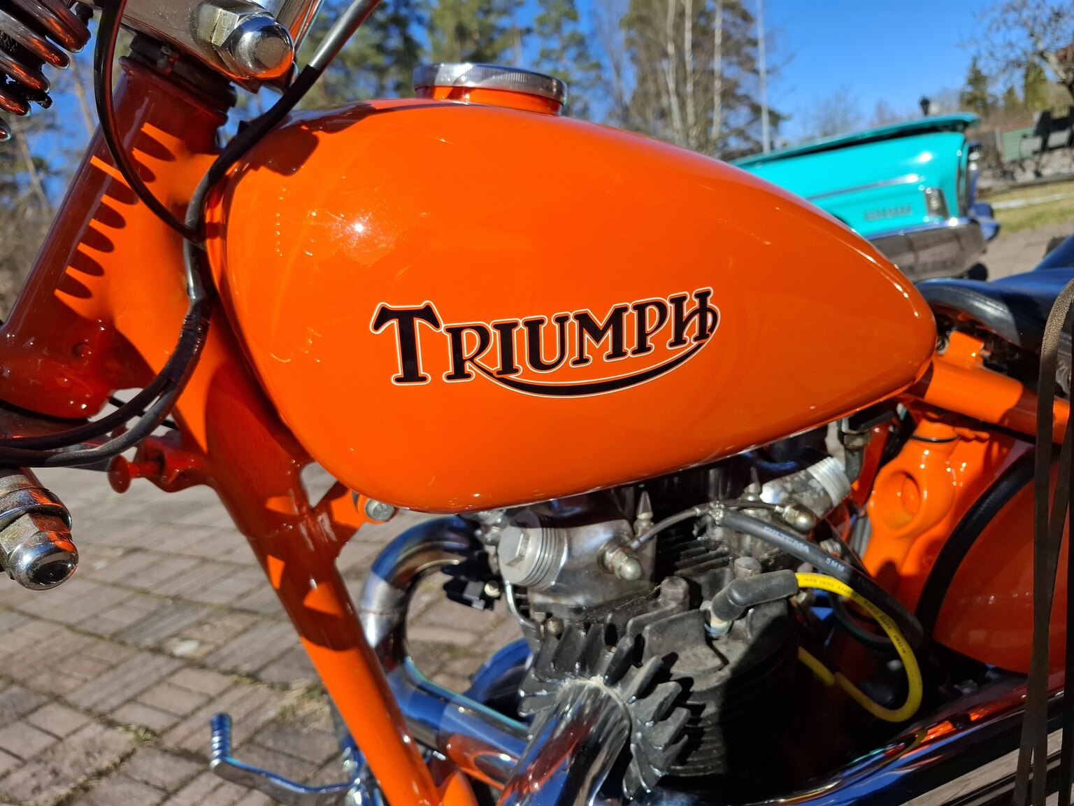 Exterior image of 1953 Triumph Thunderbird Chopper