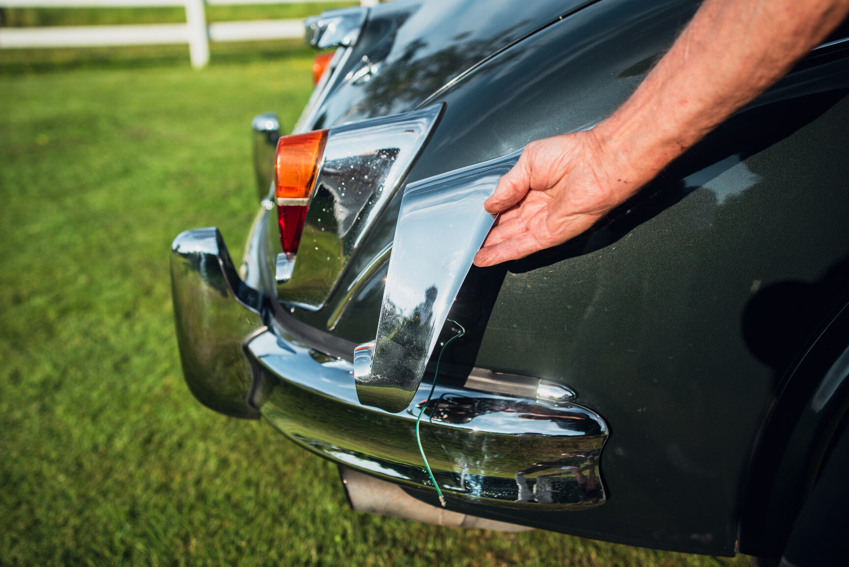 Exterior image of 1965 Daimler 250 V8