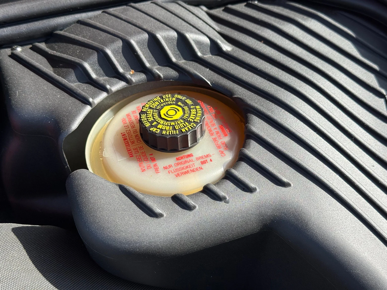 Interior image of 1998 Porsche 911 Carrera (66)