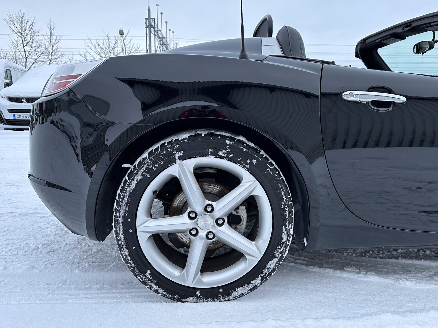 Exteriörbild på 2007 Opel Roadster GT (11)