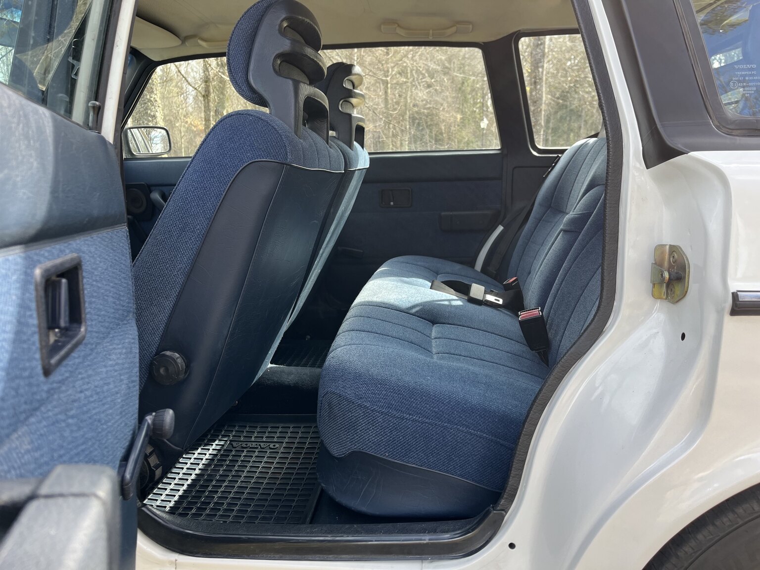 Interior image of 1993 Volvo 245 GL