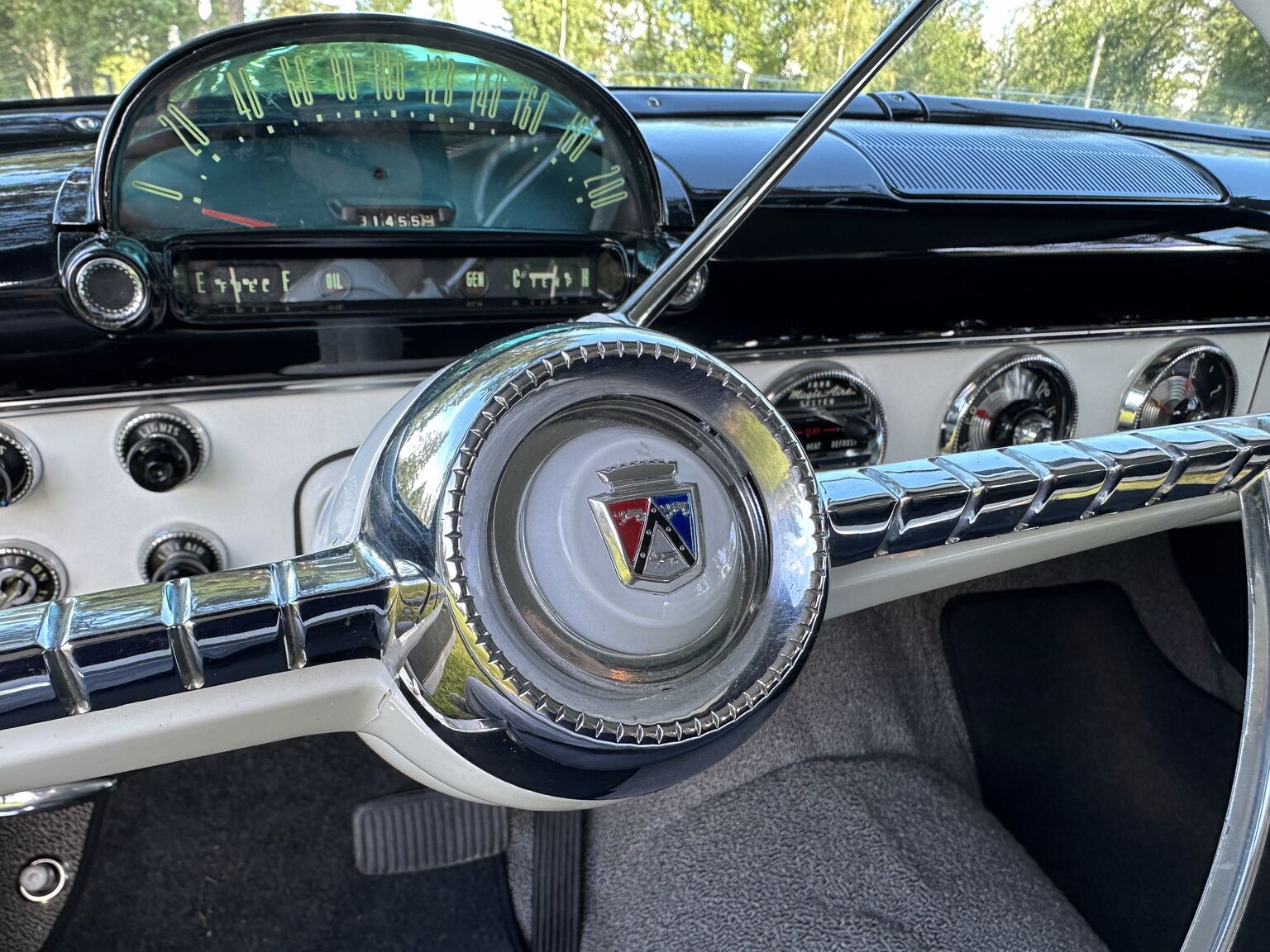 Interiörbild 1955 Ford Fairlane Crown Victoria