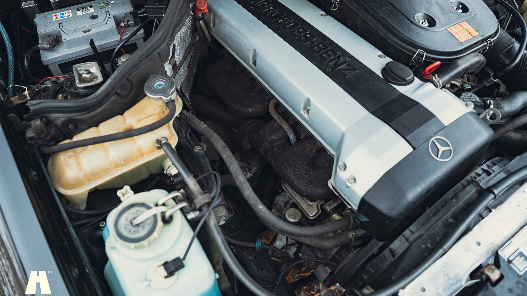 Image of 1990 Mercedes 300 CE-24 mechanics