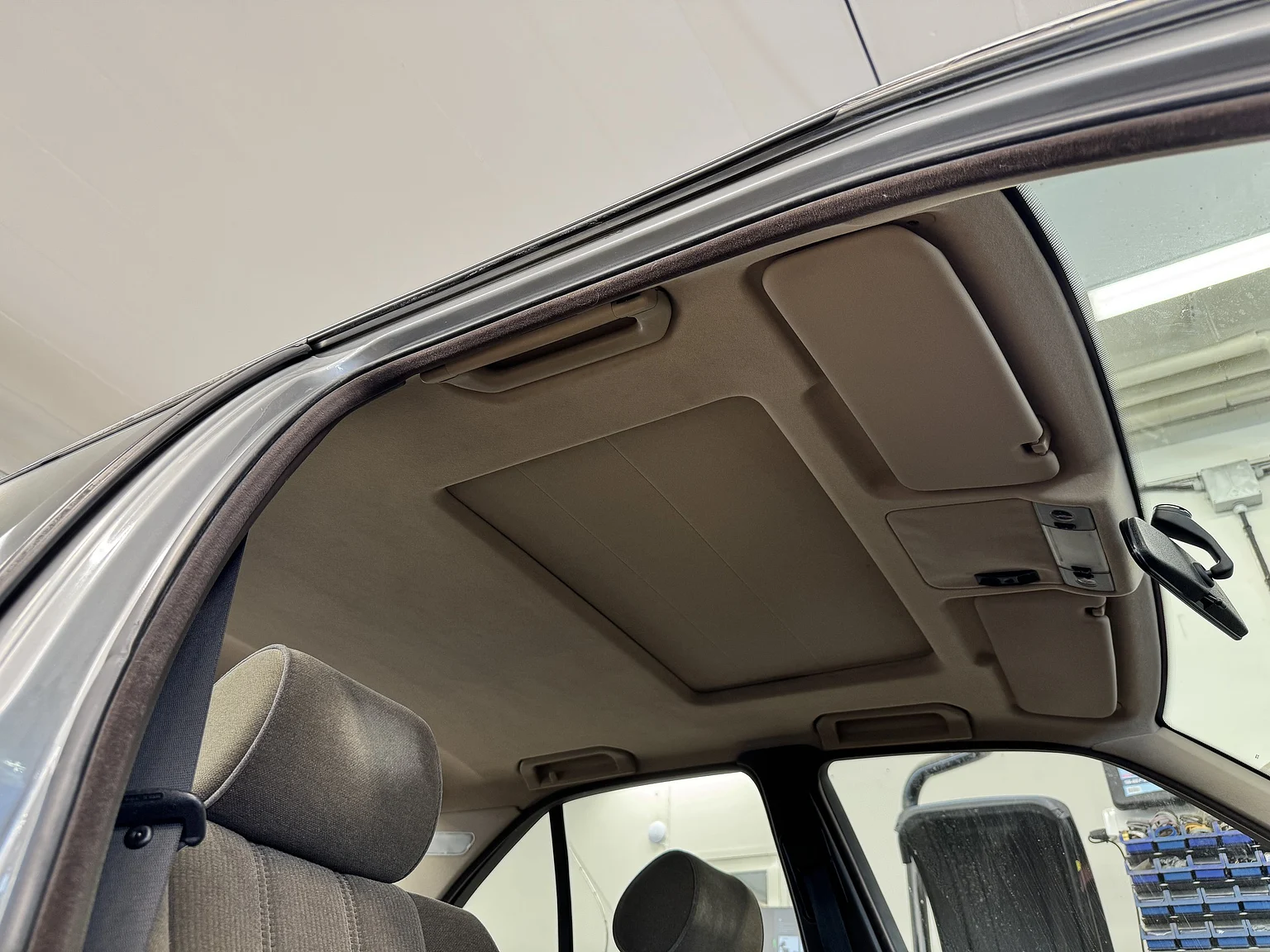 Innenraumfoto von 1988 BMW 535i - NO RESERVE (67)