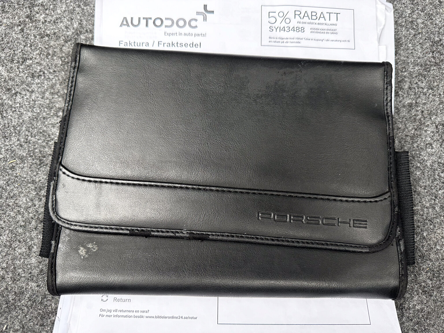 Documentation for 1999 Porsche 911 Carrera 4
