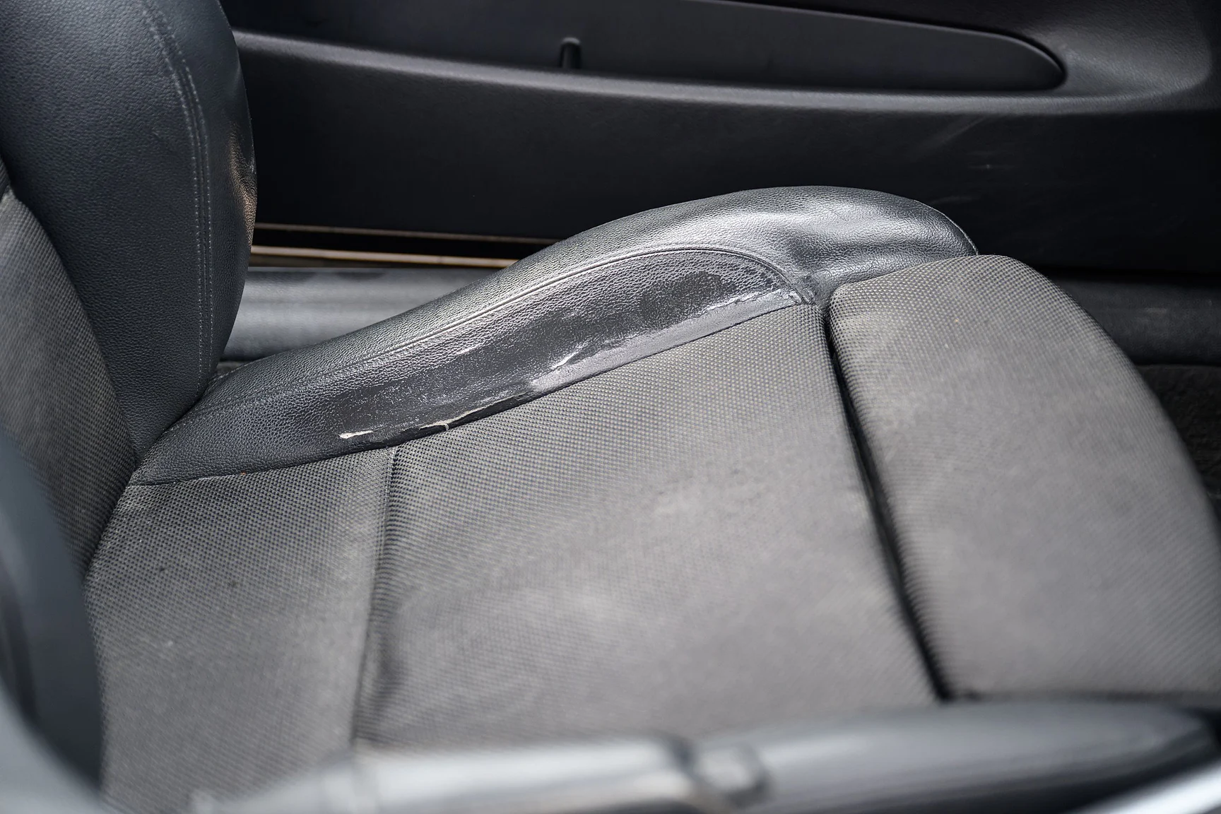 Innenraumfoto von 2007 2007 BMW 130i M Sport (55)