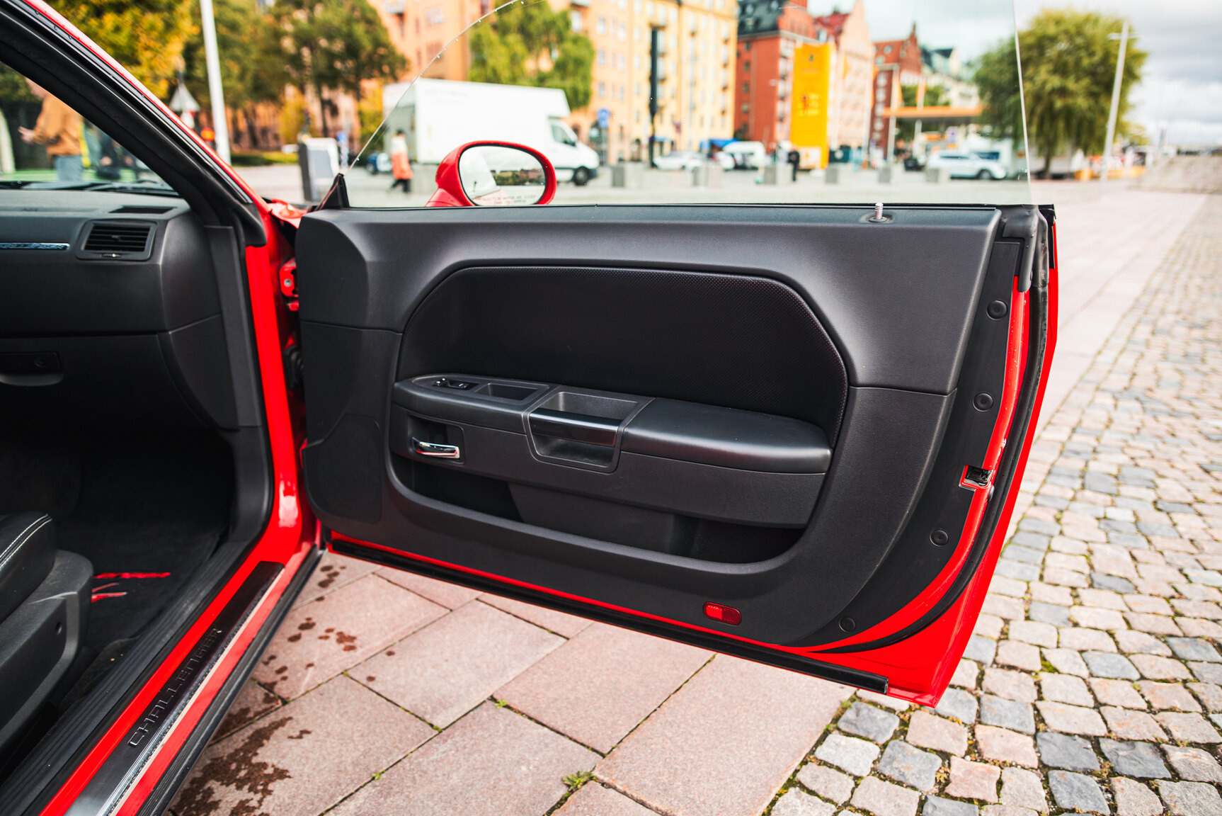 Interior image of 2010 Dodge Challenger 5.7 V8 HEMI Manuell