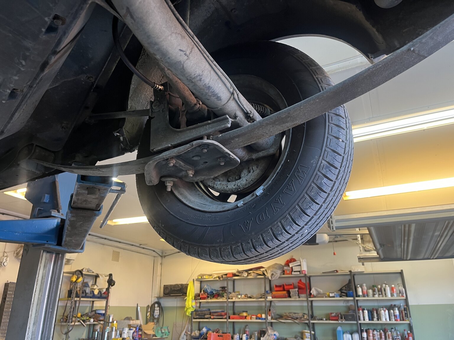 Image of 1983 Volvo 340 (26) mechanics