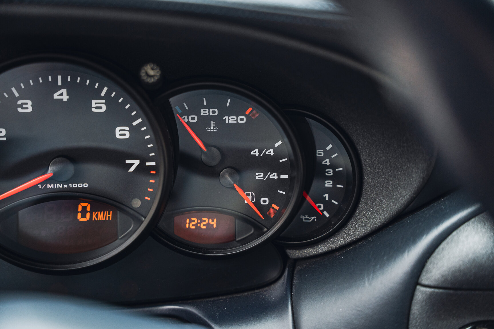 Interior image of 1999 Porsche 911 Carrera 4