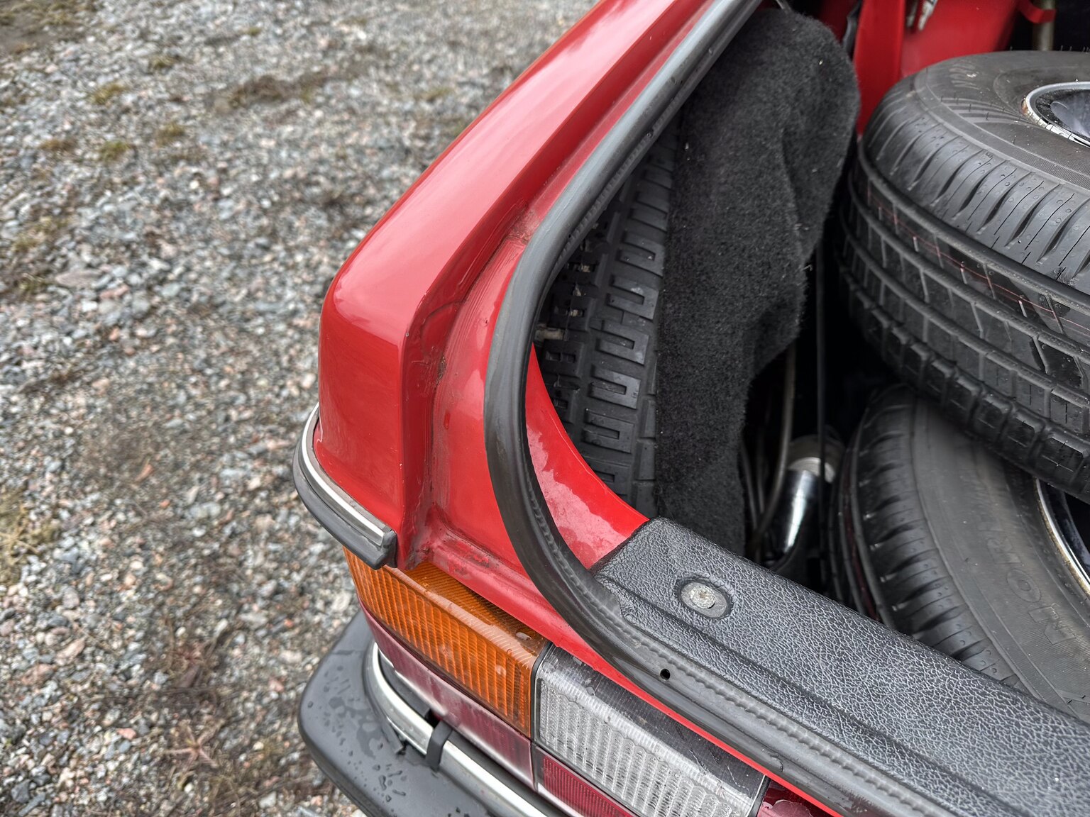 Innenraumfoto von 1990 Volvo 240 (45)