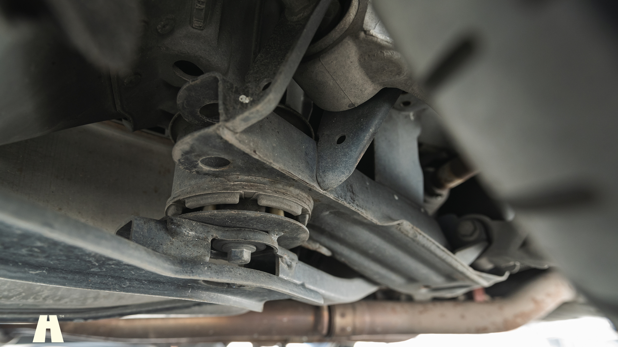 Image of 2008 Jaguar XKR (40) mechanics