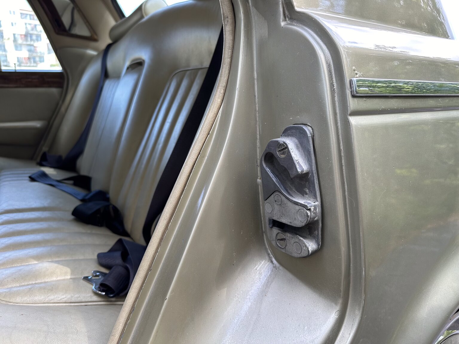 Interior image of 1979 Rolls Royce Silver Shadow