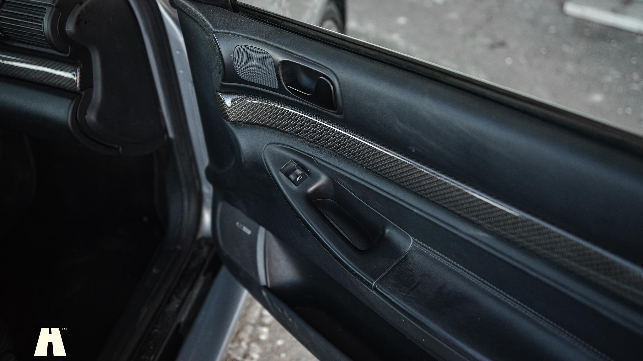 Innenraumfoto von 2001 Audi RS4 B5 (16)